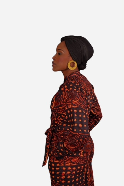 Ensemble haut noué sur le coté et pantalon