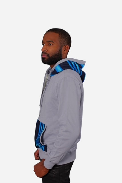 Hoodie / Pull à capuche bleu clair